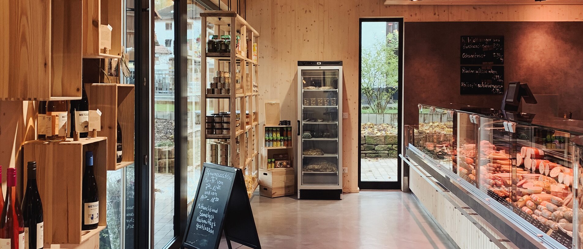 Metzgerei Weigand mit LIGNOLOC® Butcher's shop Weigand with LIGNOLOC®