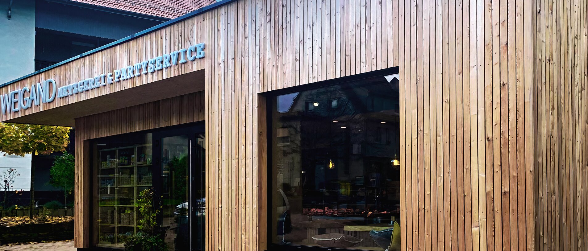 Metzgerei Weigand mit LIGNOLOC® Butcher's shop Weigand with LIGNOLOC®
