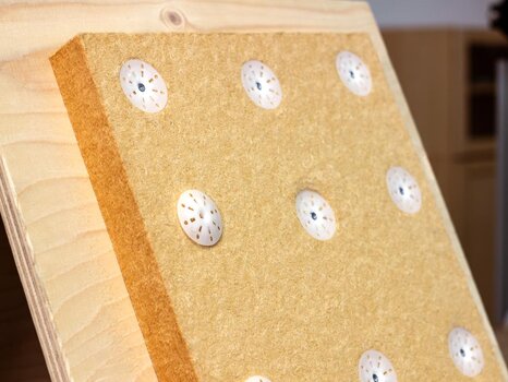 Scrail bullseye insulation material