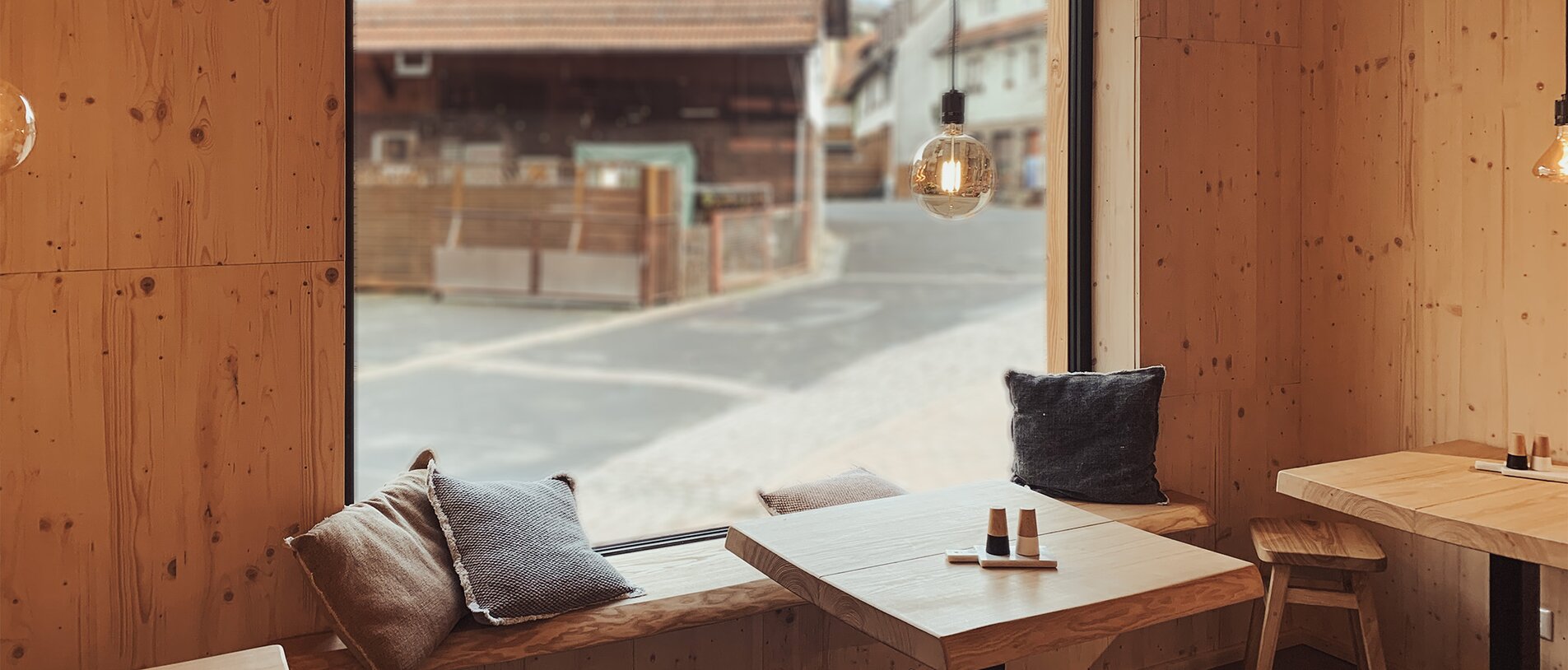 Metzgerei Weigand mit LIGNOLOC® Butcher's shop Weigand with LIGNOLOC®