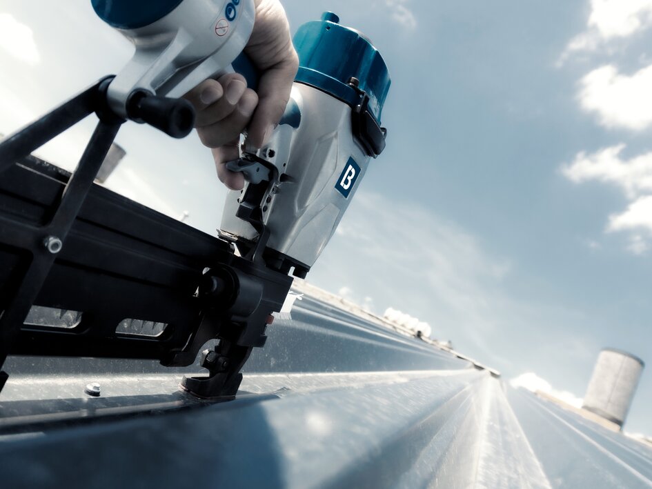 Roofloc Anwendung auf Dach